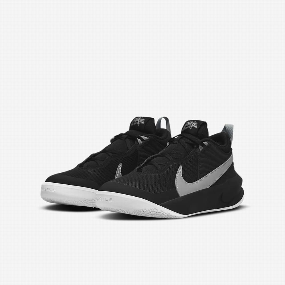 Basketbalove Tenisky Nike Team Hustle D 10 Detske Čierne Biele Metal Strieborne | SK056379