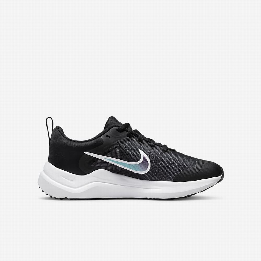 Bezecke Topanky Nike Downshifter 12 Detske Čierne Tmavo Siva Biele | SK087462