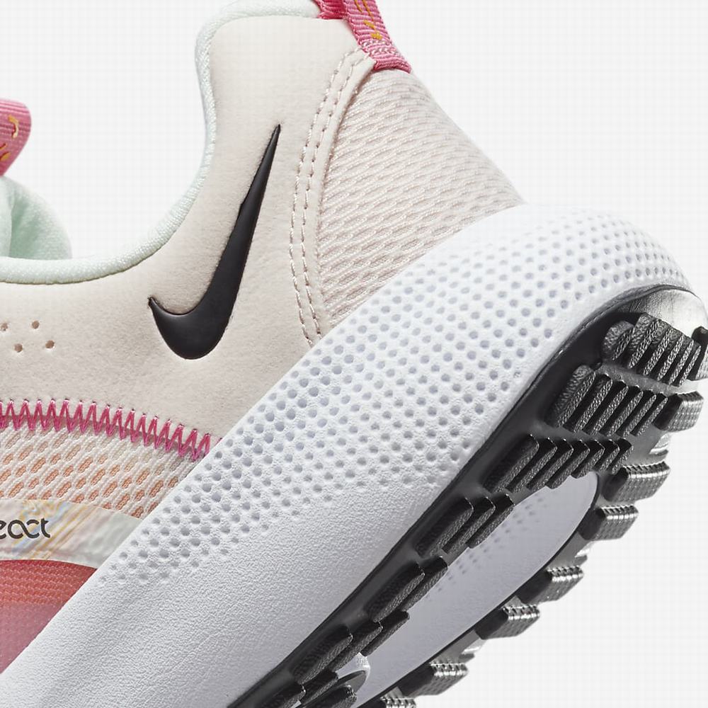 Bezecke Topanky Nike React Escape Run 2 Premium Damske Svetlo Ruzove Zlate Tmavo Siva | SK274103