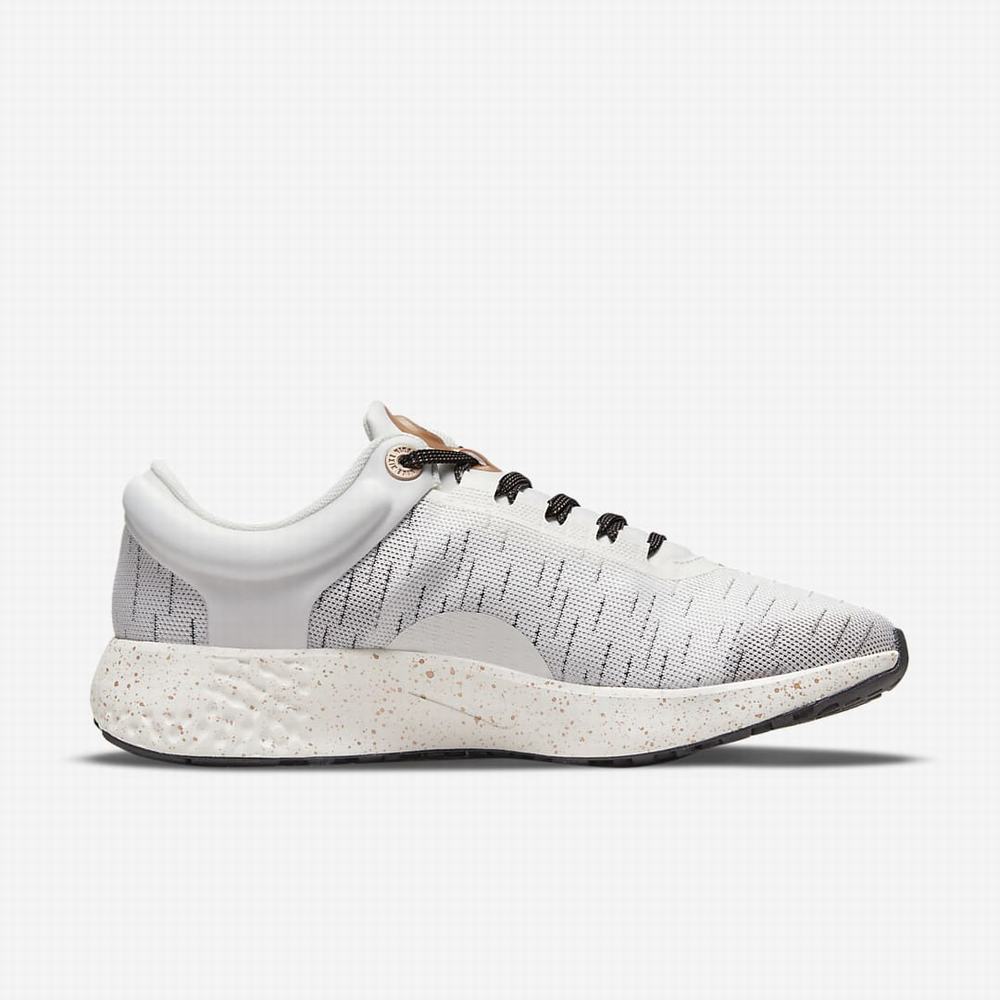 Bezecke Topanky Nike Renew Serenity Run Premium Damske Béžové Čierne Metal Meď | SK690132