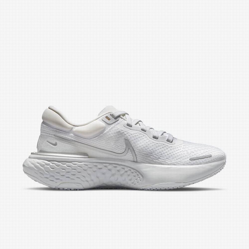 Bezecke Topanky Nike ZoomX Invincible Run Flyknit Damske Biele Platina Metal Strieborne | SK820473