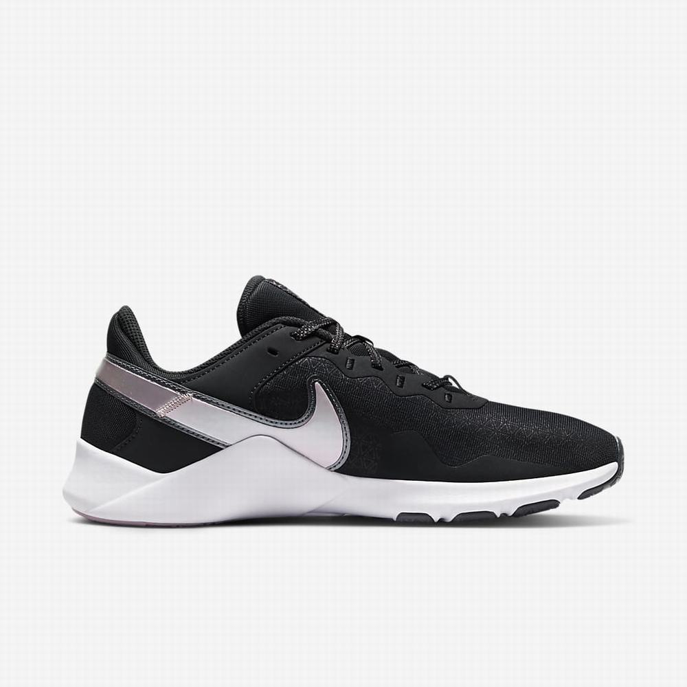 Botasky Nike Legend Essential 2 Premium Damske Čierne Biele Nachový | SK740529