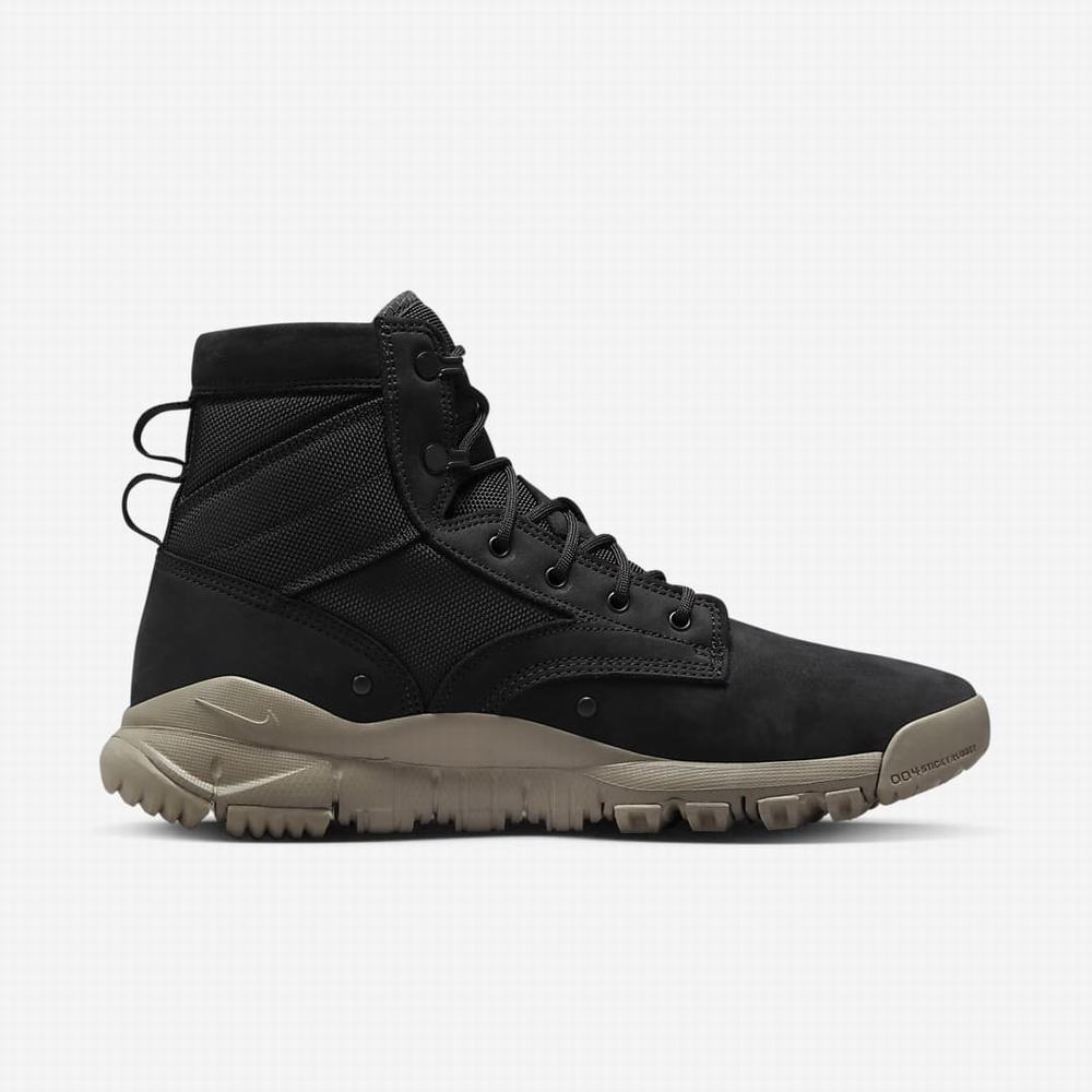 Cizmy Nike SFB 6