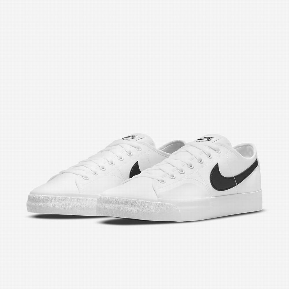 Skate Topanky Nike SB BLZR Court Panske Biele Čierne | SK306425