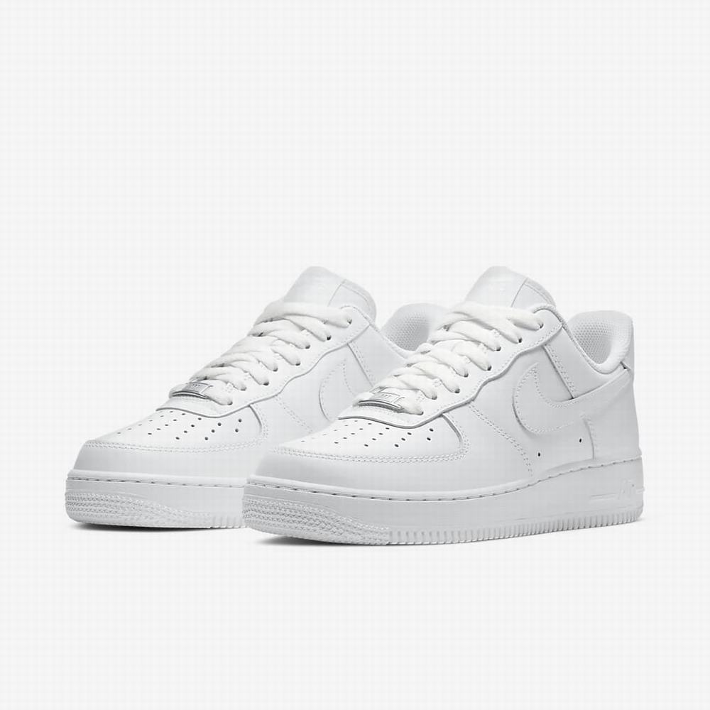 Tenisky Nike Air Force 1 '07 Damske Biele | SK430815