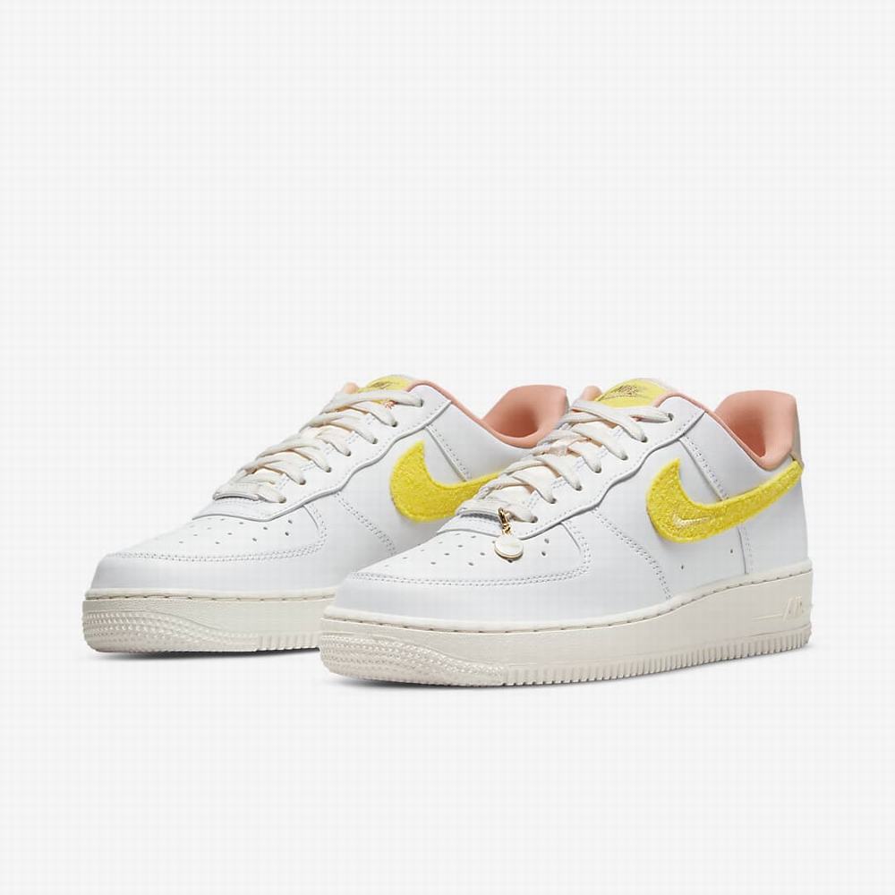 Tenisky Nike Air Force 1 '07 LX Damske Biele Žlté | SK150748