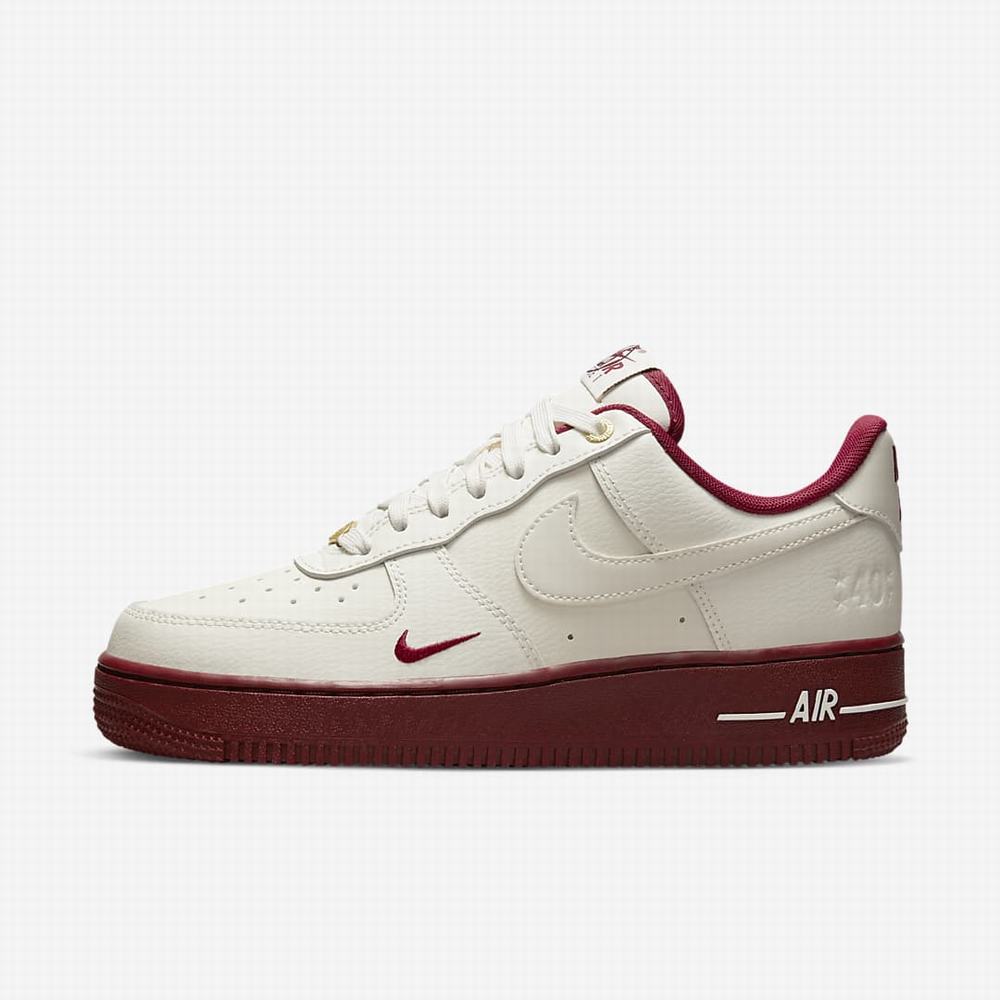 Tenisky Nike Air Force 1 \'07 SE Damske Béžové Metal Zlate Čierne Červené | SK841053