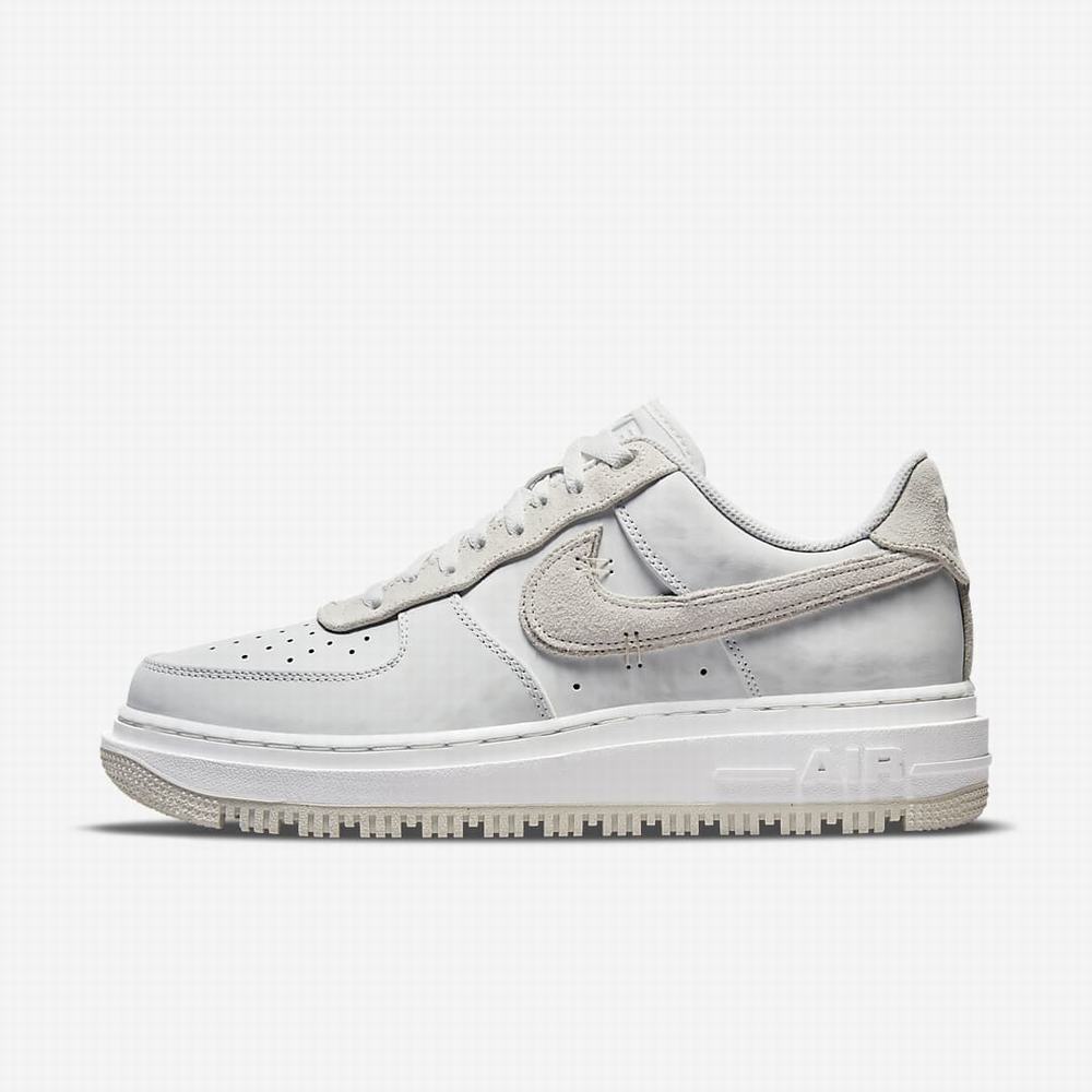 Tenisky Nike Air Force 1 Luxe Panske Biele | SK029673