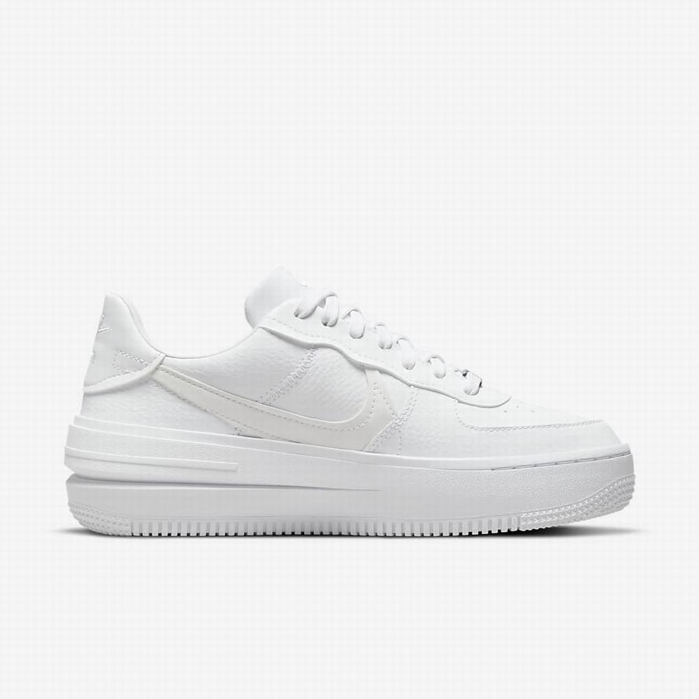 Tenisky Nike Air Force 1 PLT.AF.ORM Damske Biele | SK165389