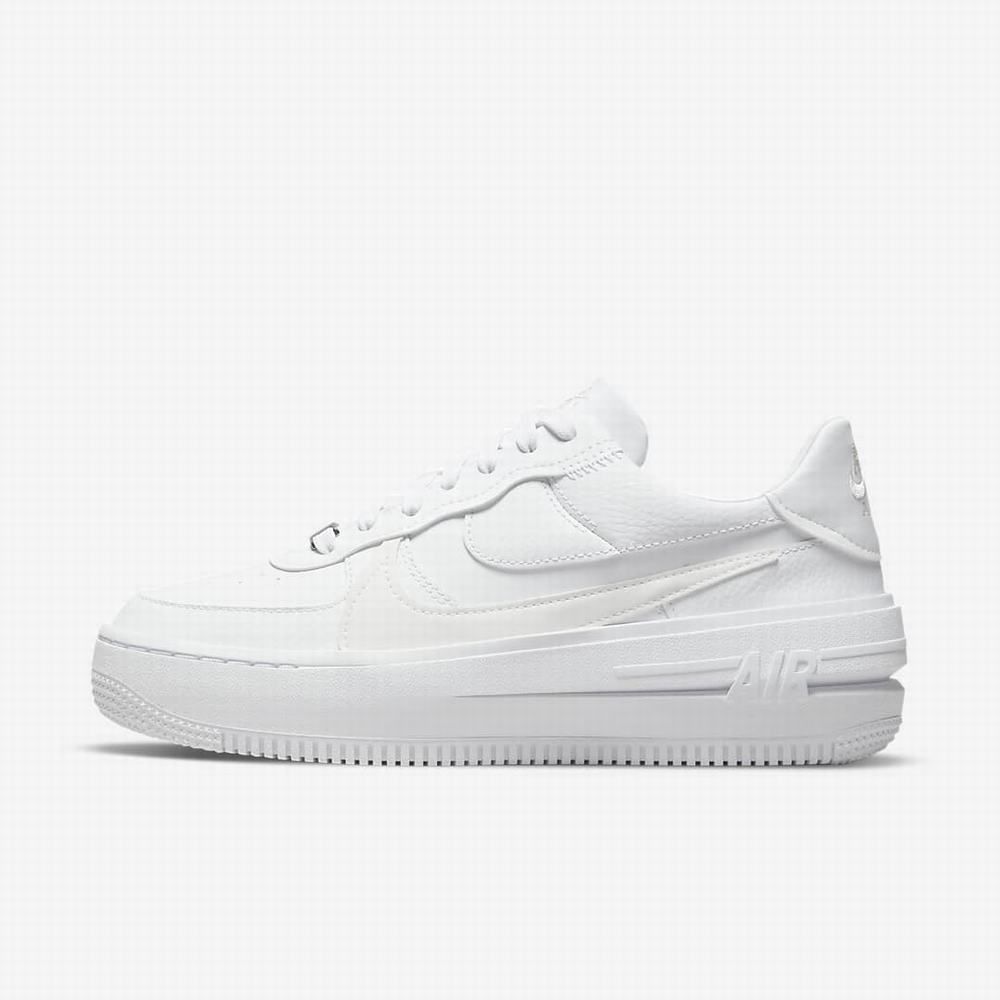 Tenisky Nike Air Force 1 PLT.AF.ORM Damske Biele | SK165389