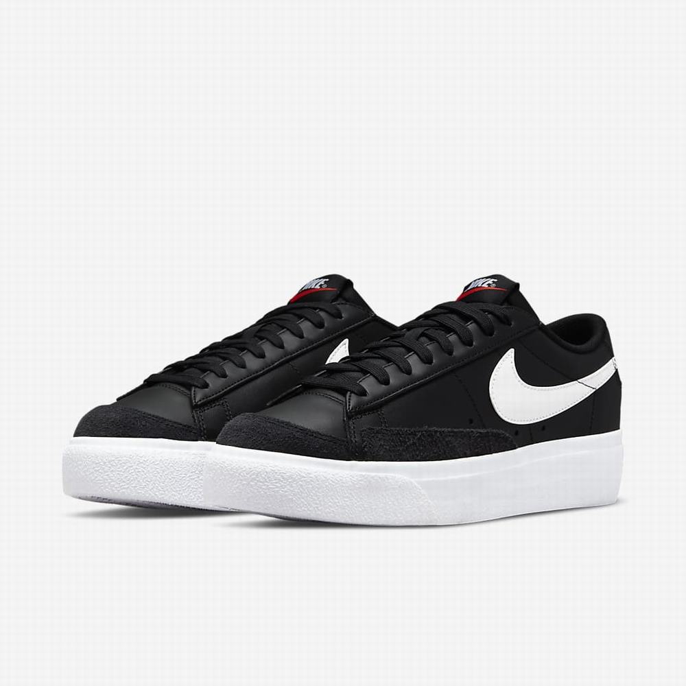 Tenisky Nike Blazer Low Platforme Damske Čierne Biele | SK526304