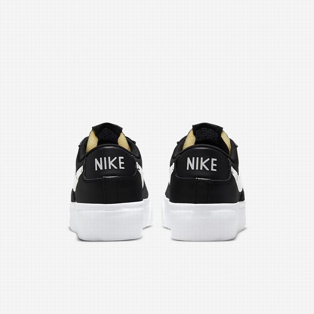 Tenisky Nike Blazer Low Platforme Damske Čierne Biele | SK526304