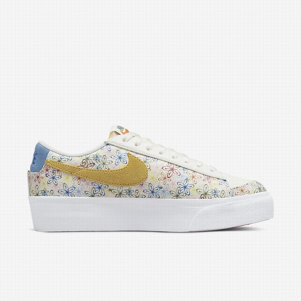 Tenisky Nike Blazer Low Platforme Damske Béžové Kráľovská Modrá Modre | SK962310