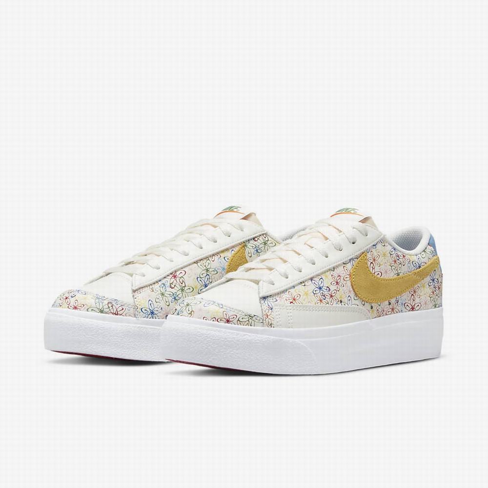 Tenisky Nike Blazer Low Platforme Damske Béžové Kráľovská Modrá Modre | SK962310