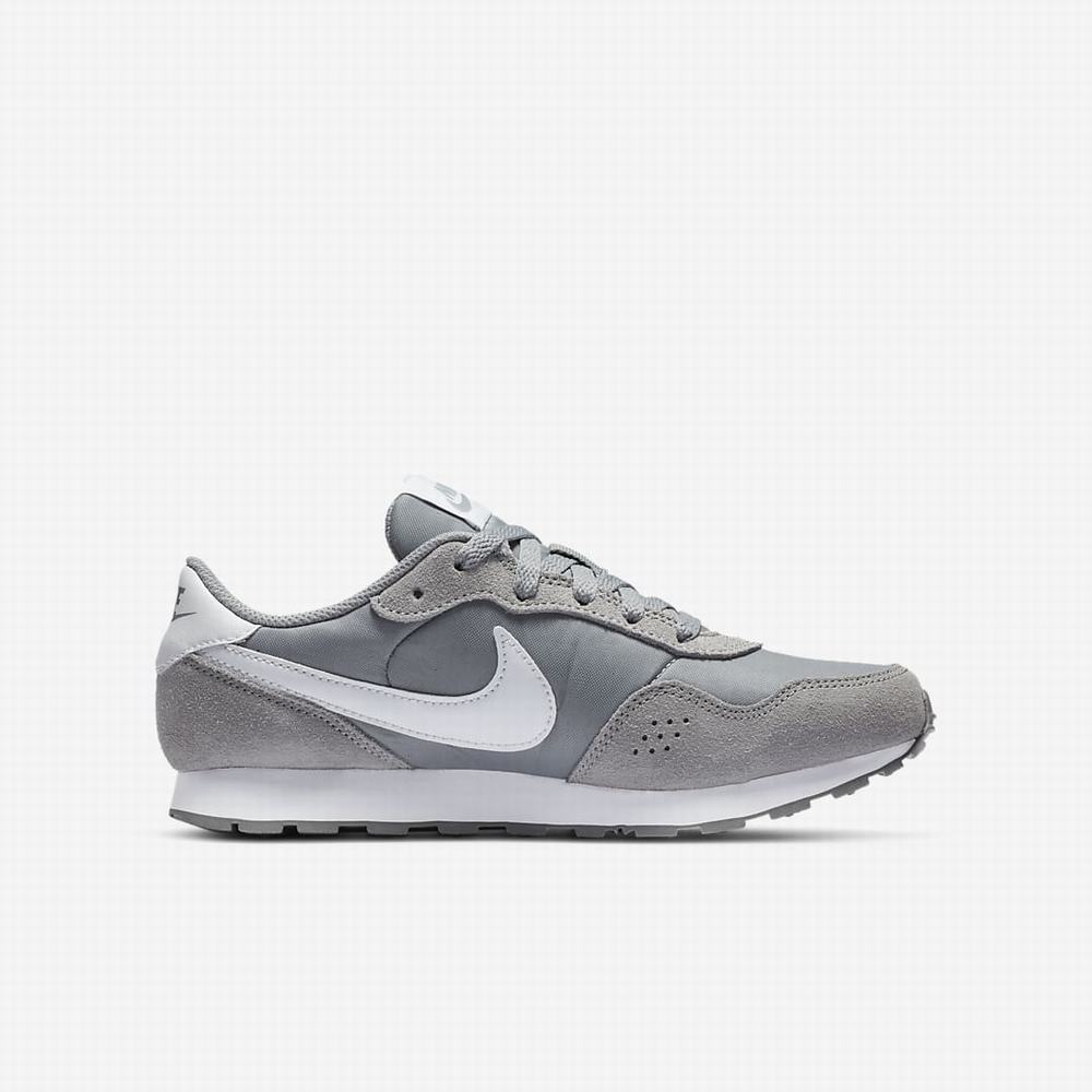 Tenisky Nike MD Valiant Detske Siva Biele | SK306941