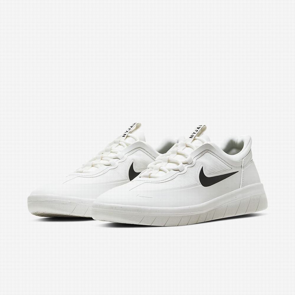 Tenisky Nike SB Nyjah Free 2 Panske Biele Čierne | SK802954