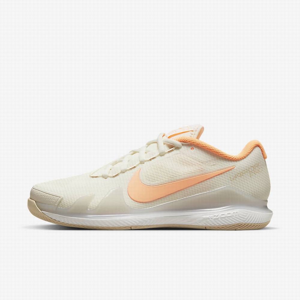 Tenisove Tenisky Nike NikeCourt Air Zoom Vapor Pro Damske Béžové Biele Krém | SK342156