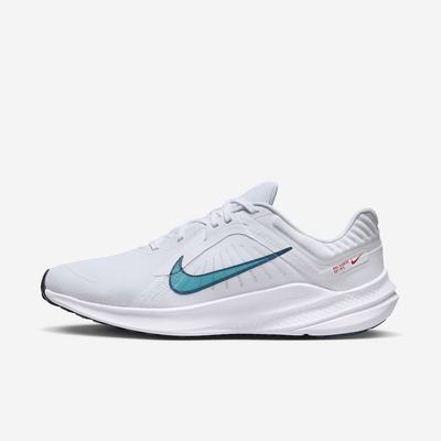 Bezecke Topanky Nike Quest 5 Panske Biele Svetlo Červené Čierne Modre | SK481702